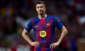 روبرت ليفاندوفسكي غير راضٍ عن عرض برشلونة لتجديد عقده